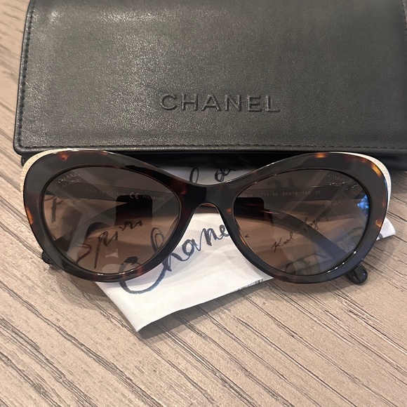 Chanel cat eye Sunglasses Women (NEW) - Picture 1 of 8